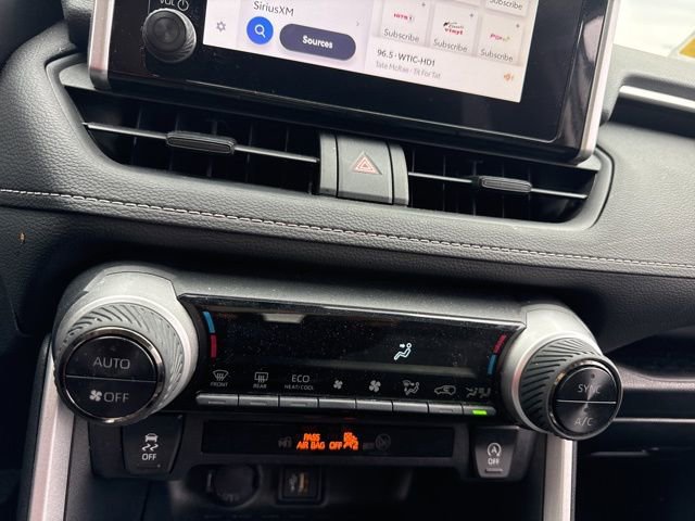 Used 2025 Toyota RAV4 XLE AWD/4WD image 16