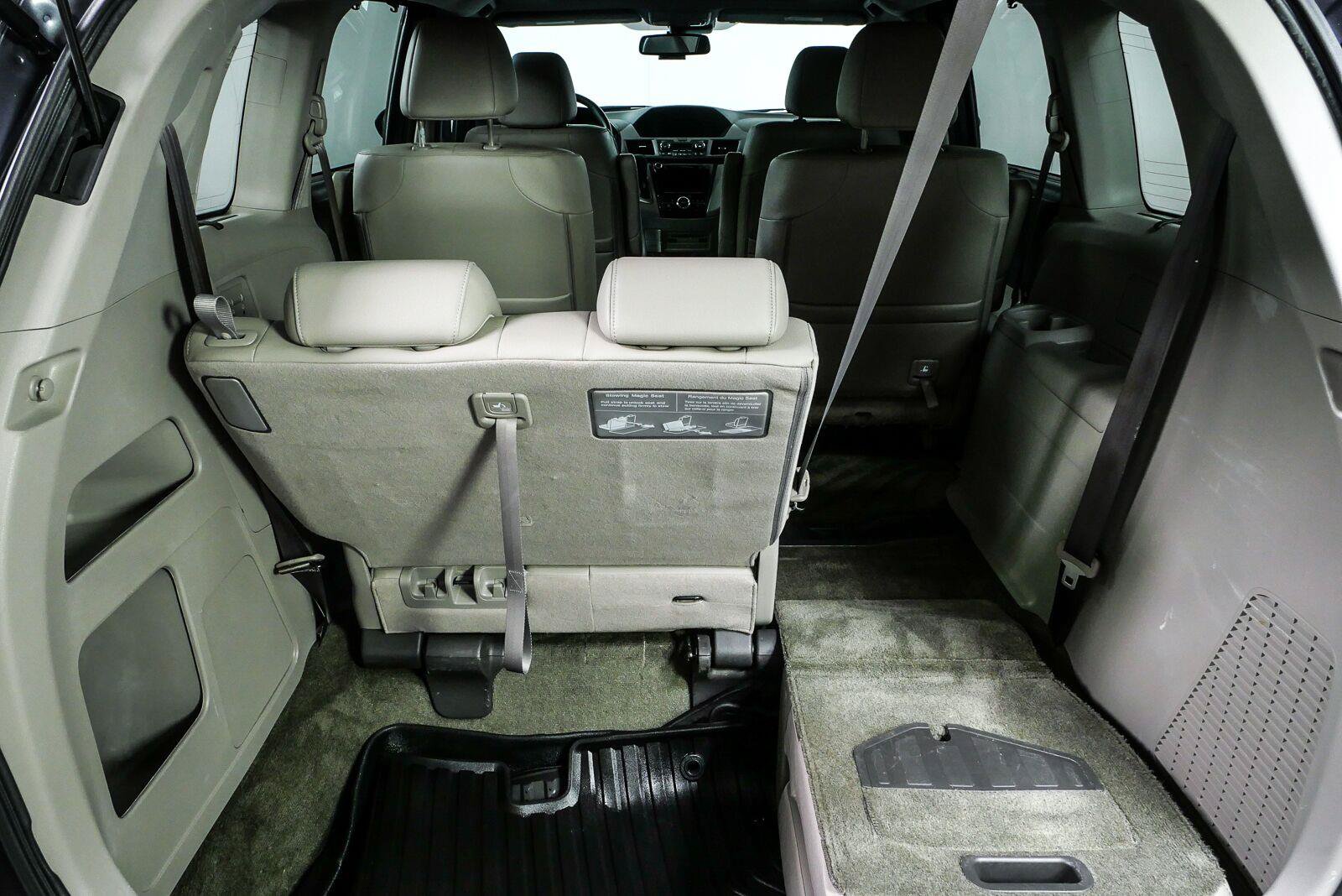 Used 2016 Honda Odyssey Touring image 32