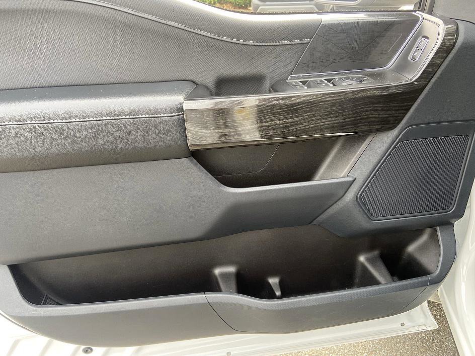 Used 2022 Ford F150 XLT w/ Equipment Group 302A High image 9