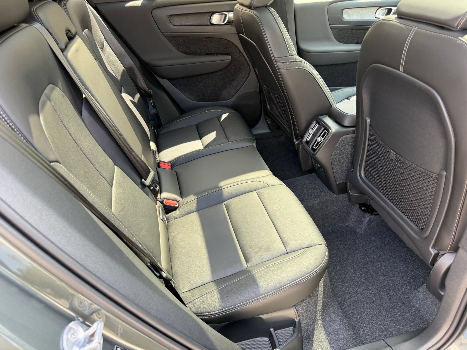 New 2026 Volvo XC40 B5 Plus w/ Climate Package AWD/4WD image 30