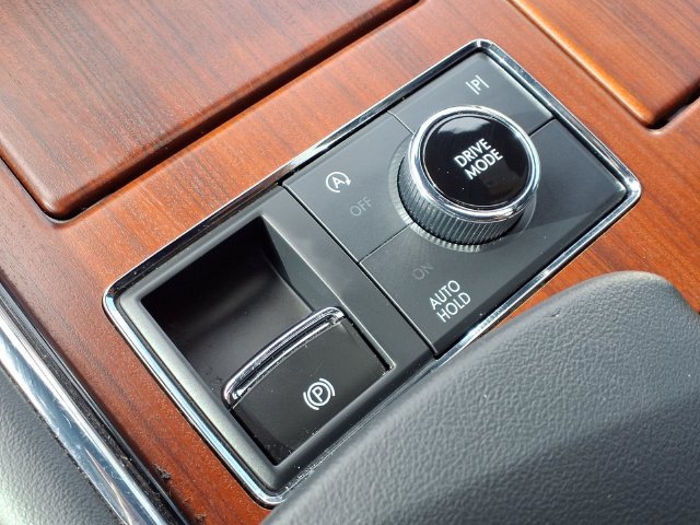 Used 2023 Lincoln Navigator Reserve AWD/4WD image 14