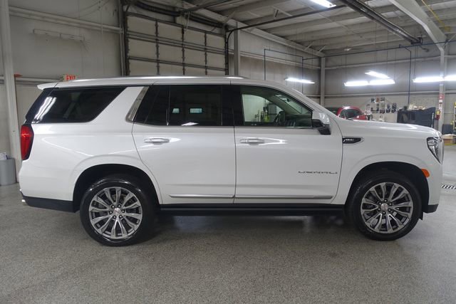 Used 2021 GMC Yukon Denali w/ Denali Premium Package AWD/4WD image 8