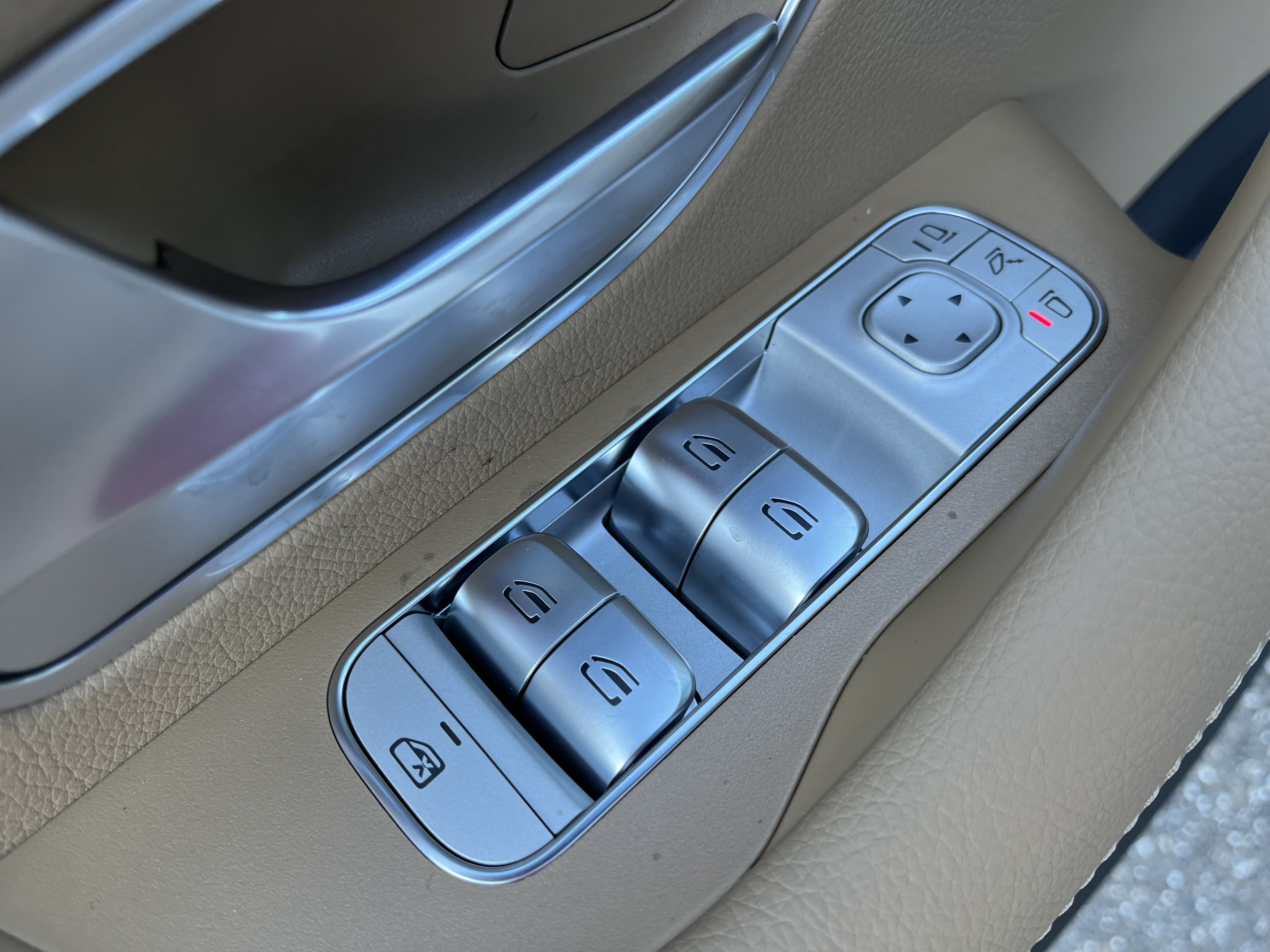 New 2026 Mercedes-Benz GLS 450 4MATIC image 15