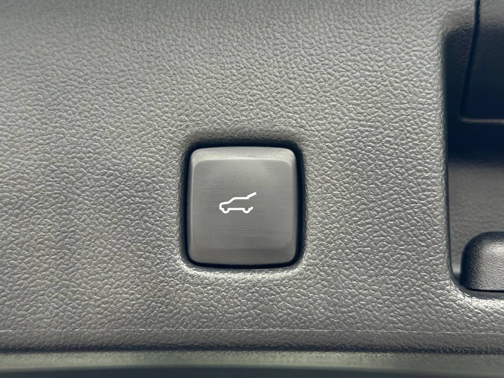 Certified 2023 Ford Escape ST-Line AWD/4WD image 18