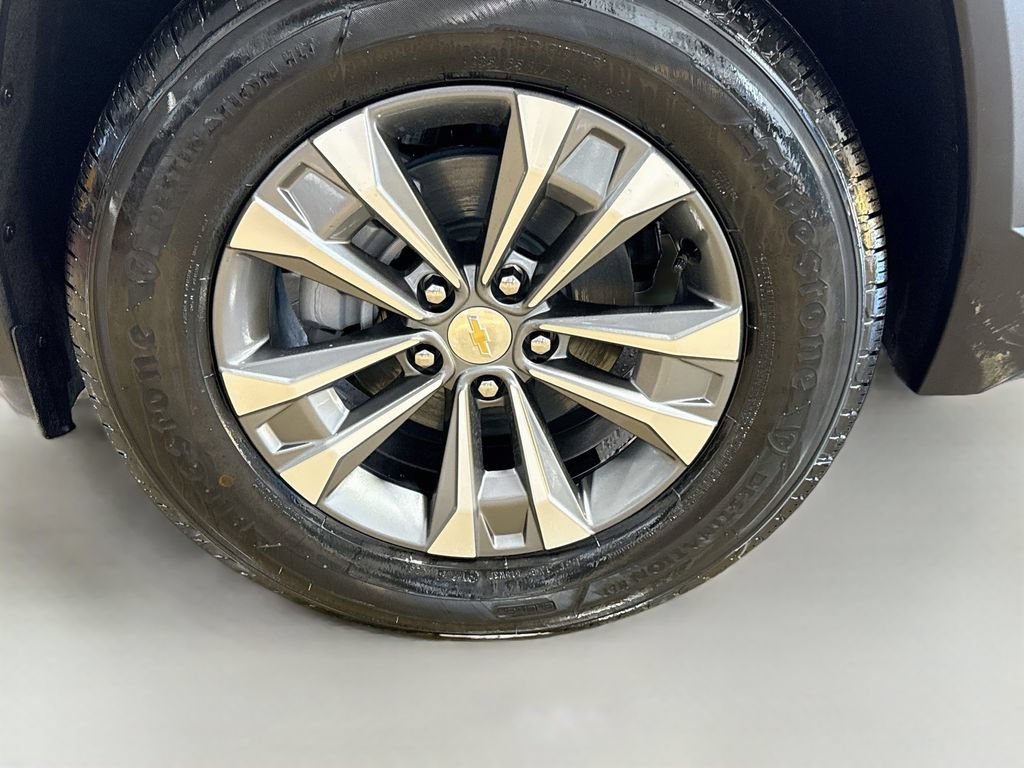 New 2027 Chevrolet Equinox LT w/ Safety and Technology Package FWD image 26