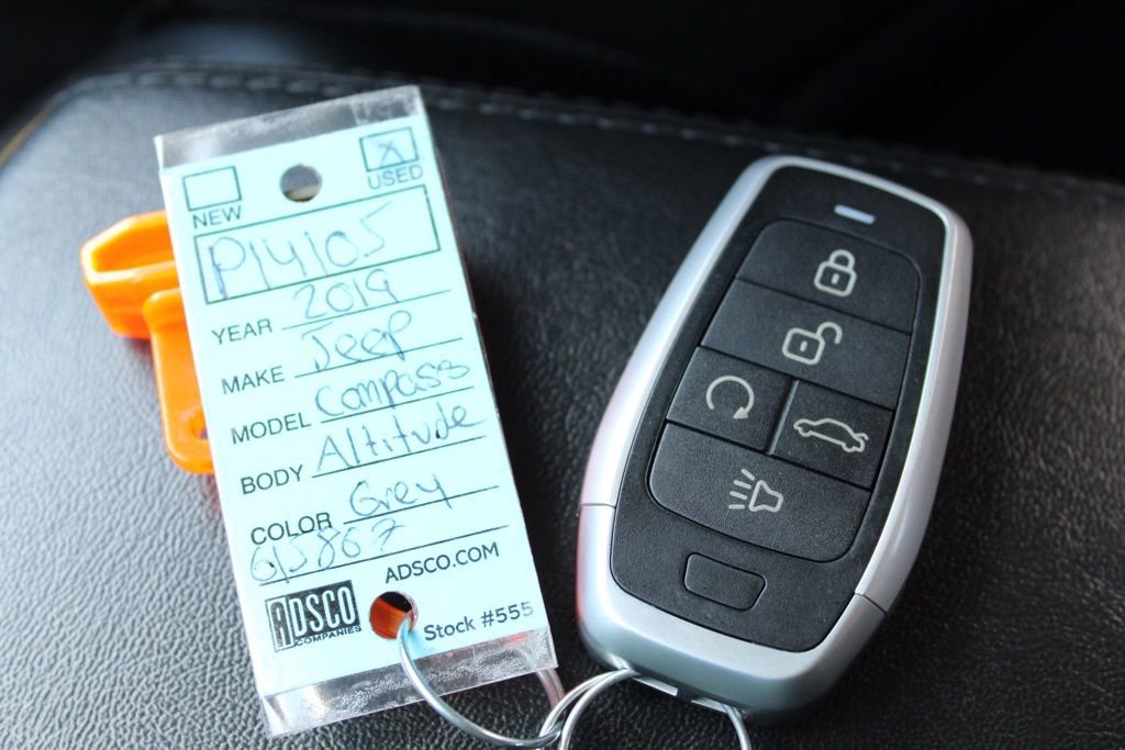 Used 2019 Jeep Compass Altitude image 31