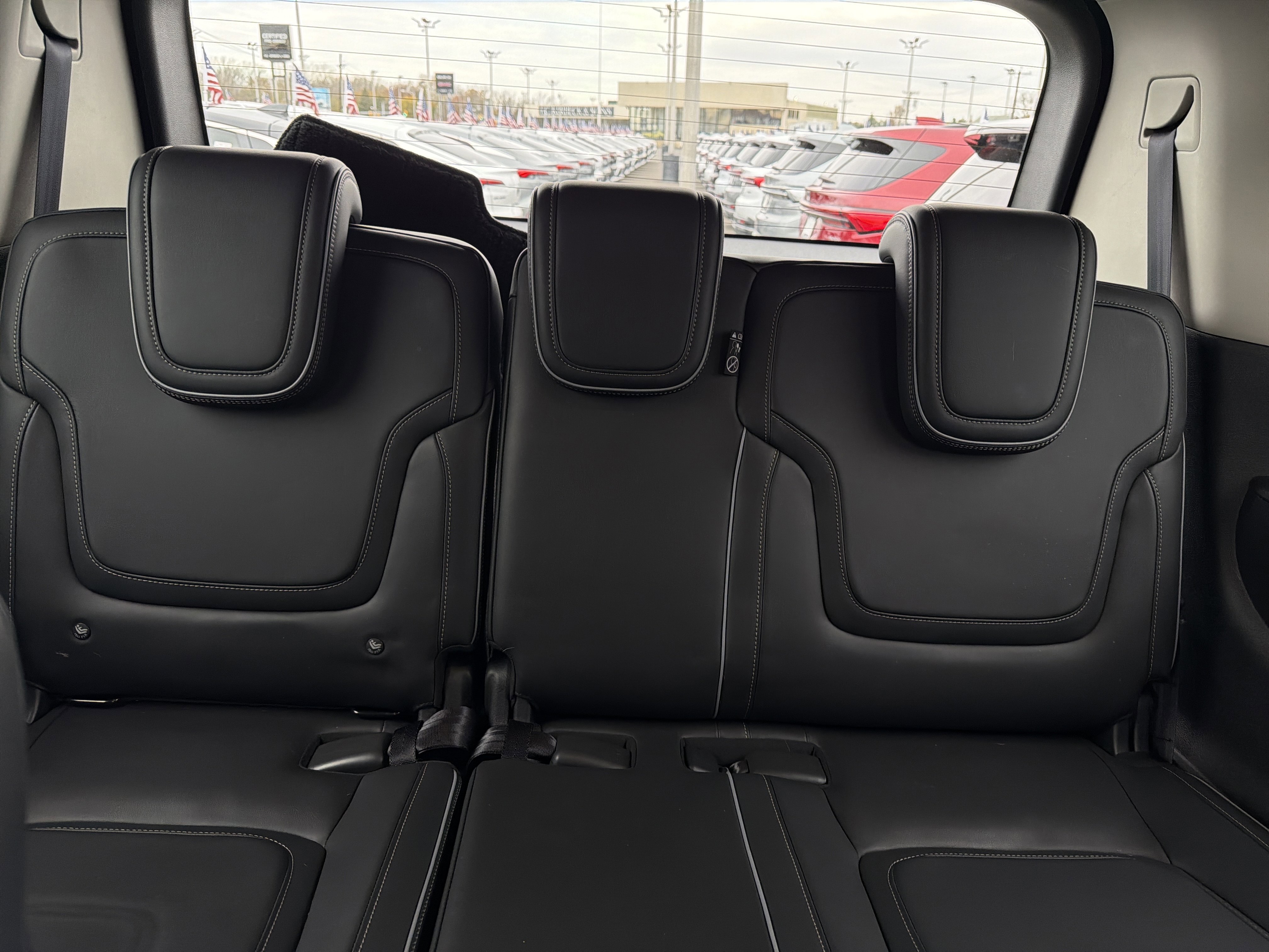 Used 2025 INFINITI QX80 Luxe image 27