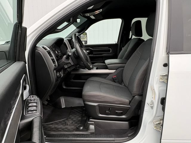 Used 2024 RAM 2500 Big Horn w/ Sport Appearance Package AWD/4WD image 22