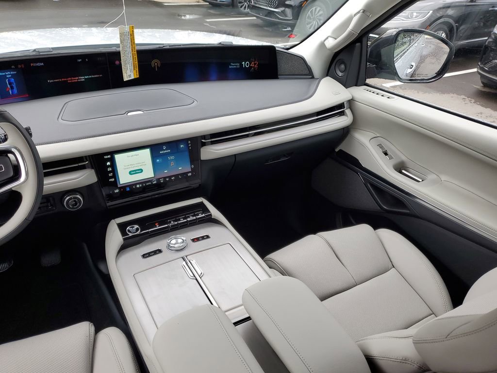 New 2025 Lincoln Navigator L Reserve image 18