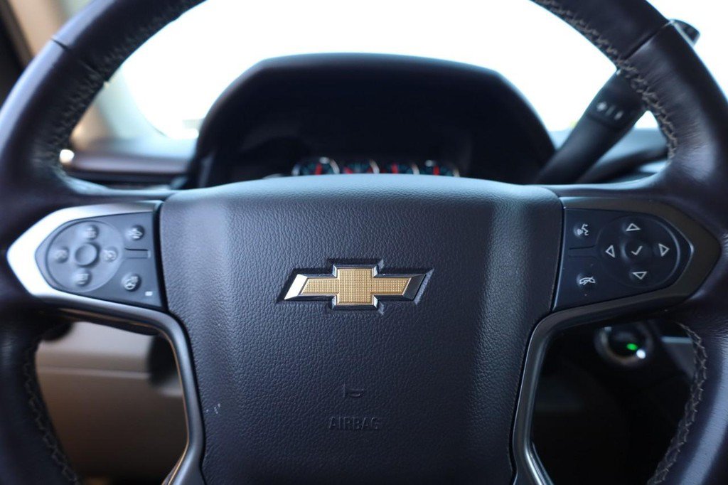 Used 2020 Chevrolet Suburban Premier AWD/4WD image 10