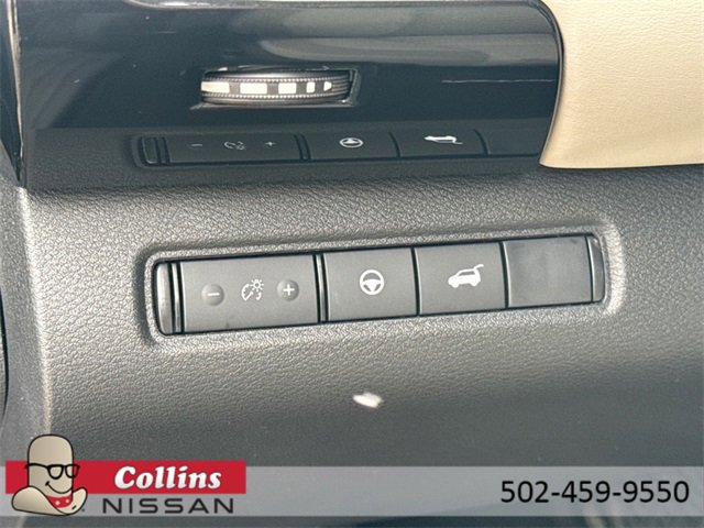 New 2025 Nissan Pathfinder SV image 20