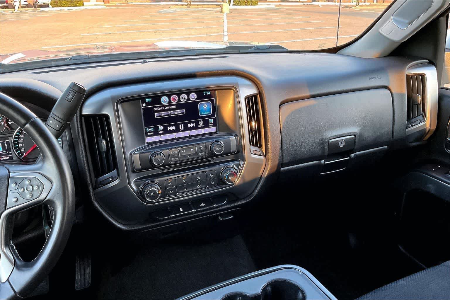 Used 2016 Chevrolet Silverado 1500 LT AWD/4WD image 14