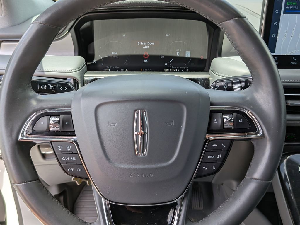 Used 2023 Lincoln Nautilus Reserve FWD image 24