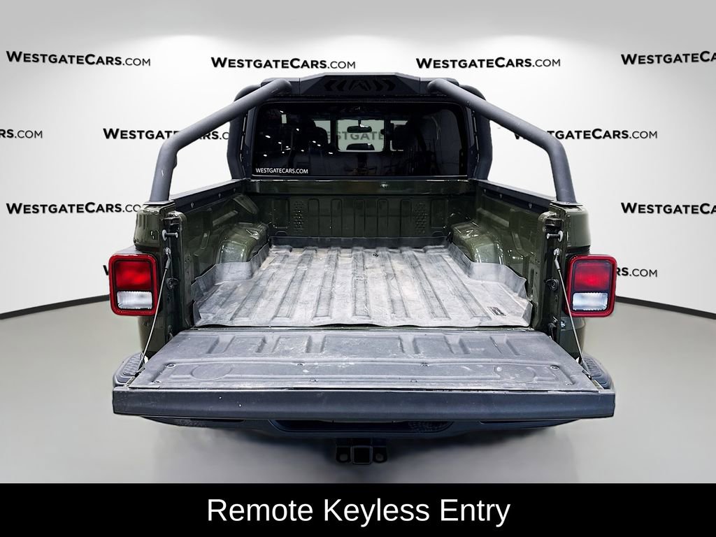 Used 2022 Jeep Gladiator Willys image 13
