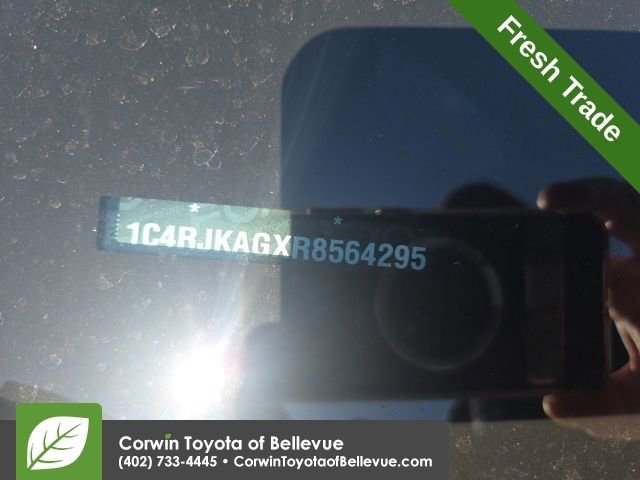 Used 2024 Jeep Grand Cherokee L Altitude AWD/4WD image 15