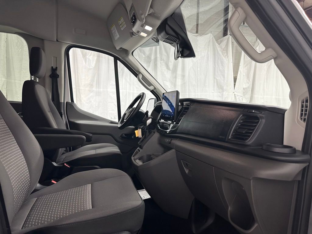 Used 2025 Ford Transit 350 XLT image 49