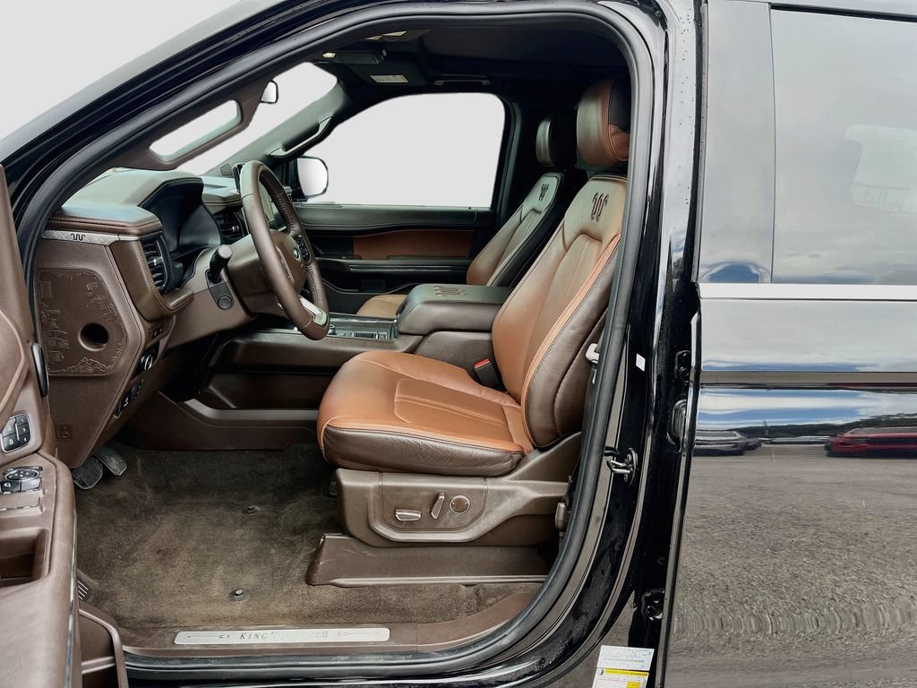 Used 2024 Ford Expedition Max King Ranch RWD image 22