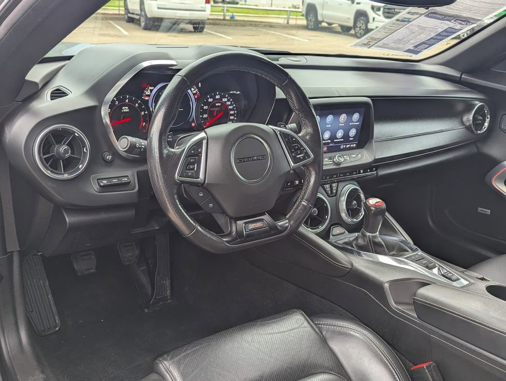 Used 2021 Chevrolet Camaro SS RWD image 4