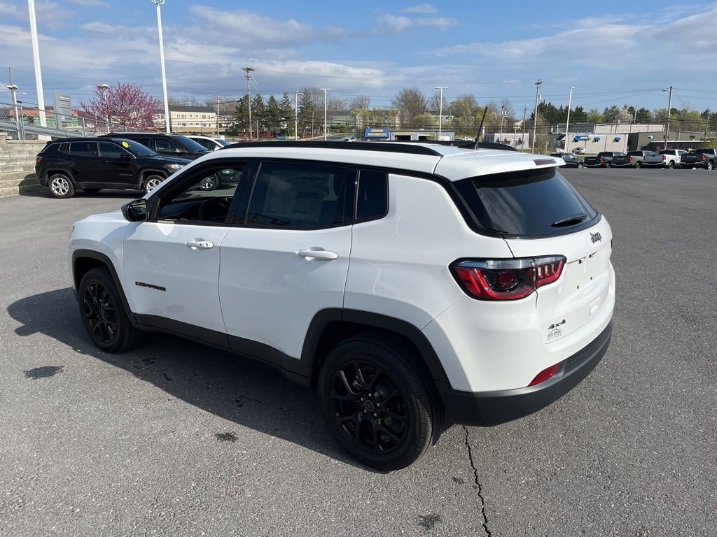 New 2026 Jeep Compass Latitude AWD/4WD image 7