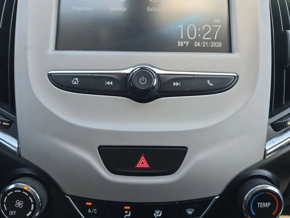 Used 2017 Chevrolet Cruze LS FWD image 25