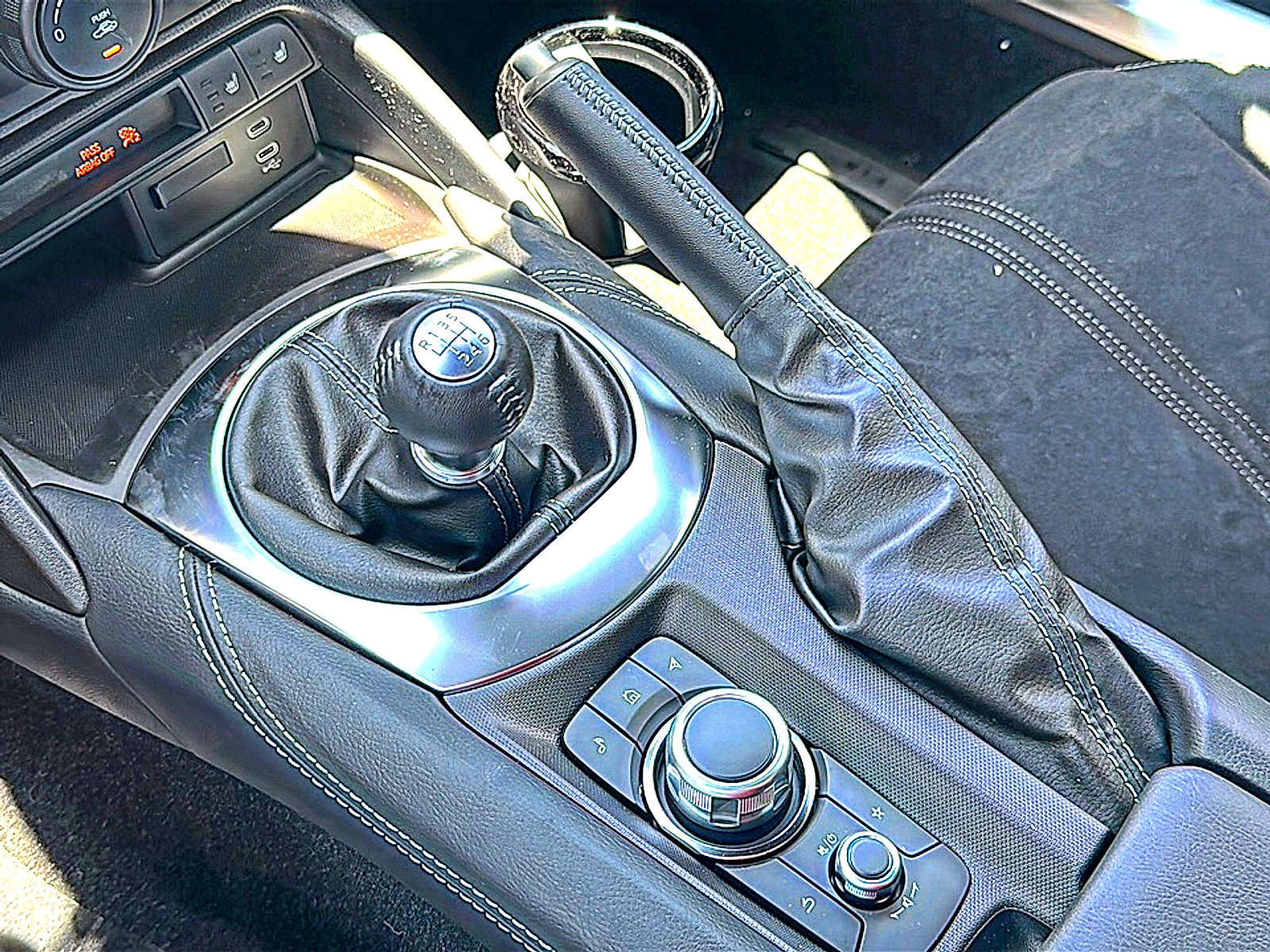New 2026 MAZDA MX-5 Miata Club w/ Interior Package RWD image 24