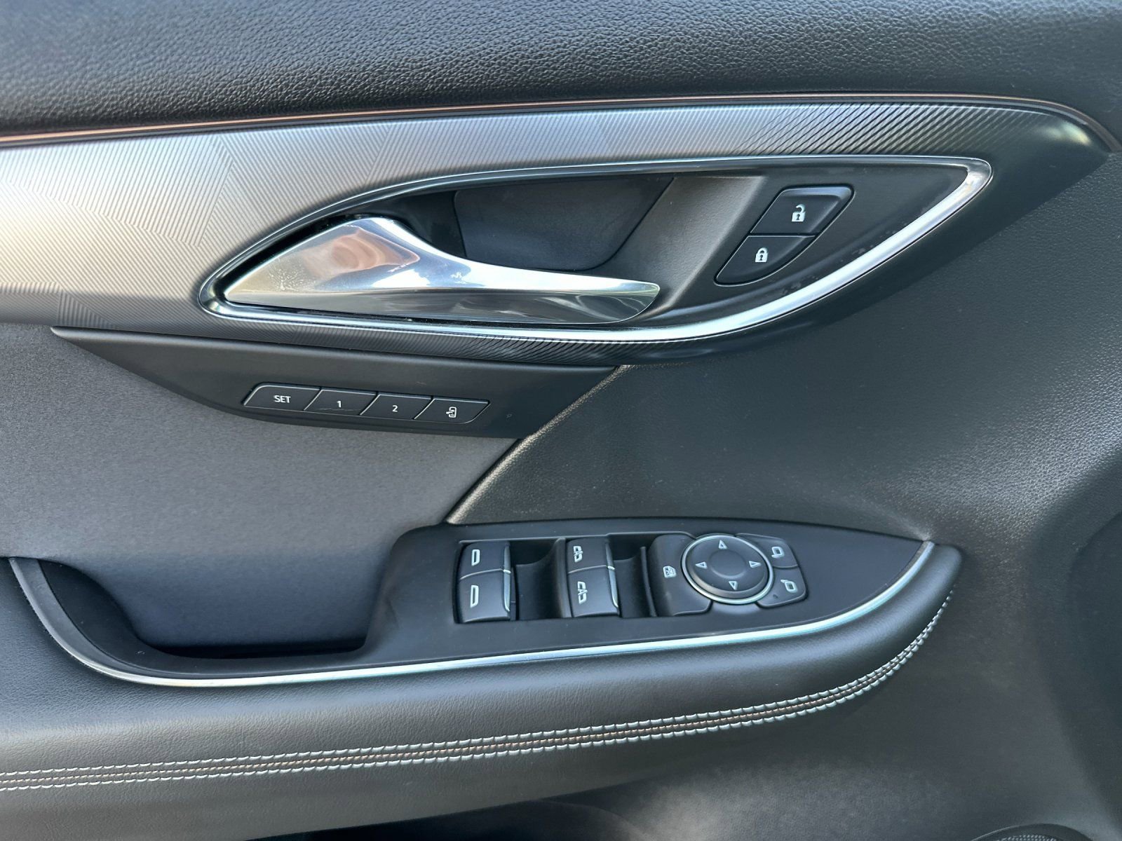 New 2025 Buick Envision Sport Touring image 11