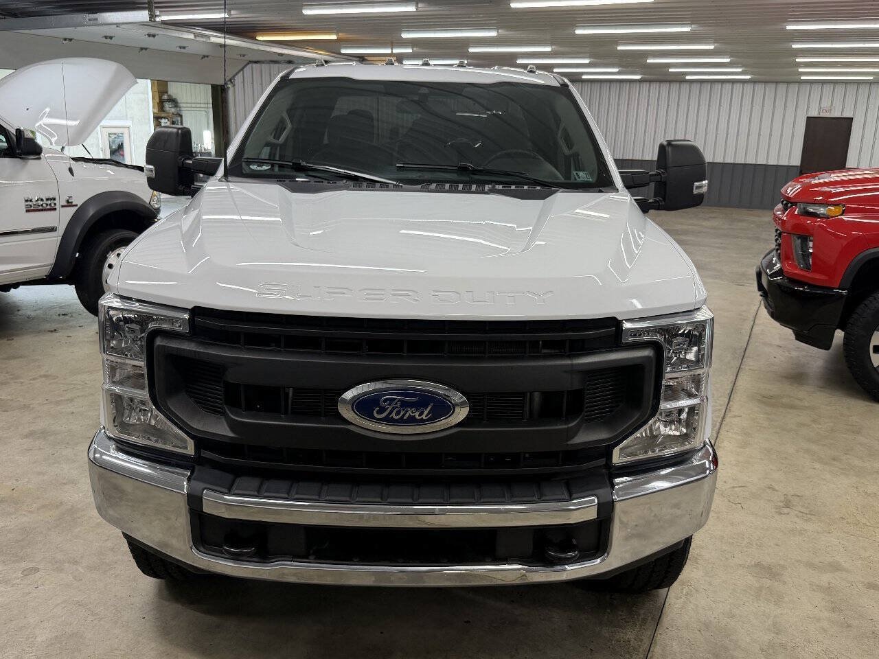 Used 2022 Ford F250 XL w/ Power Equipment Group AWD/4WD image 8