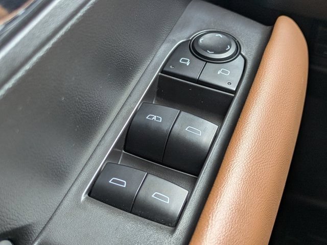 Used 2025 GMC Canyon AT4 w/ Nightfall Edition AWD/4WD image 21
