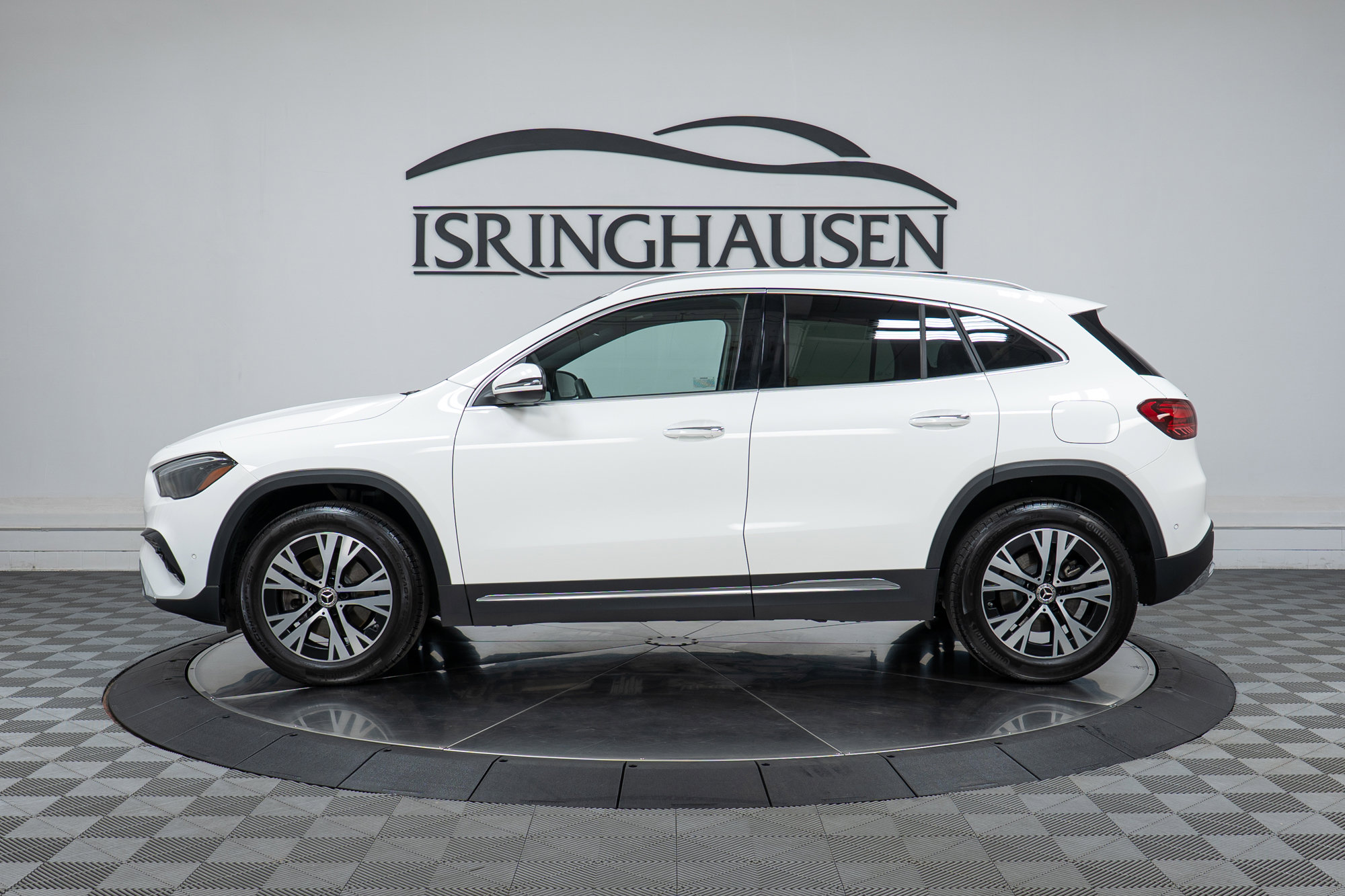 Used 2025 Mercedes-Benz GLA 250 4MATIC image 8