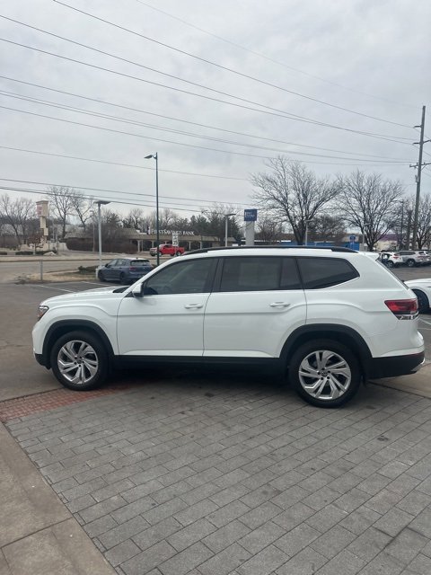 Used 2023 Volkswagen Atlas SE w/ Panoramic Sunroof Package image 19