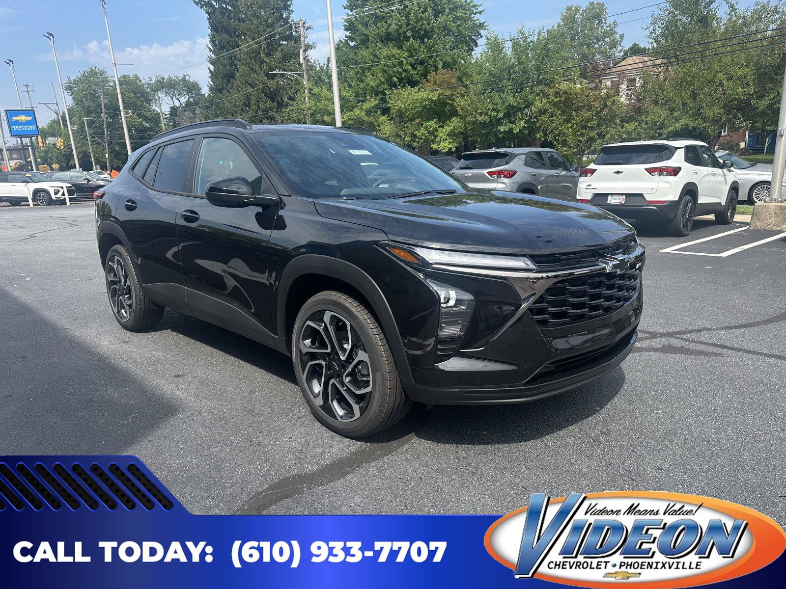 New 2026 Chevrolet Trax RS w/ Driver Confidence Package FWD image 1