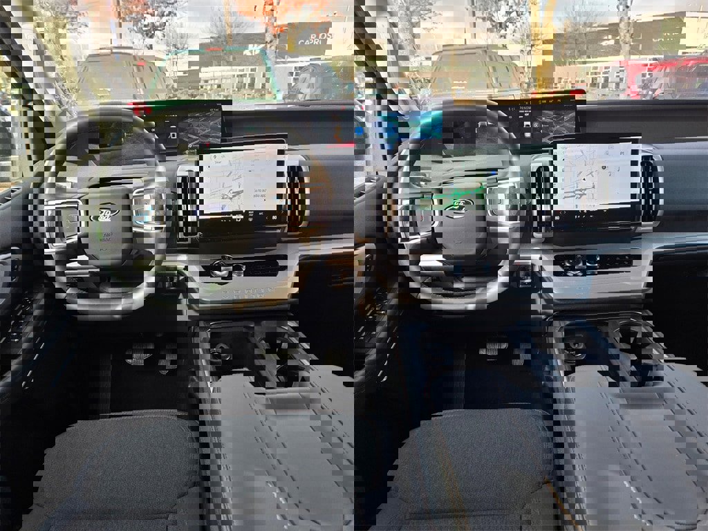 Used 2025 Ford Expedition Max Active image 11