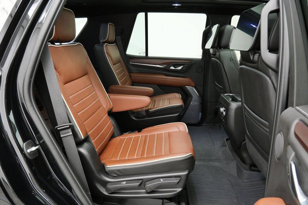 Used 2024 GMC Yukon Denali Ultimate AWD/4WD image 18