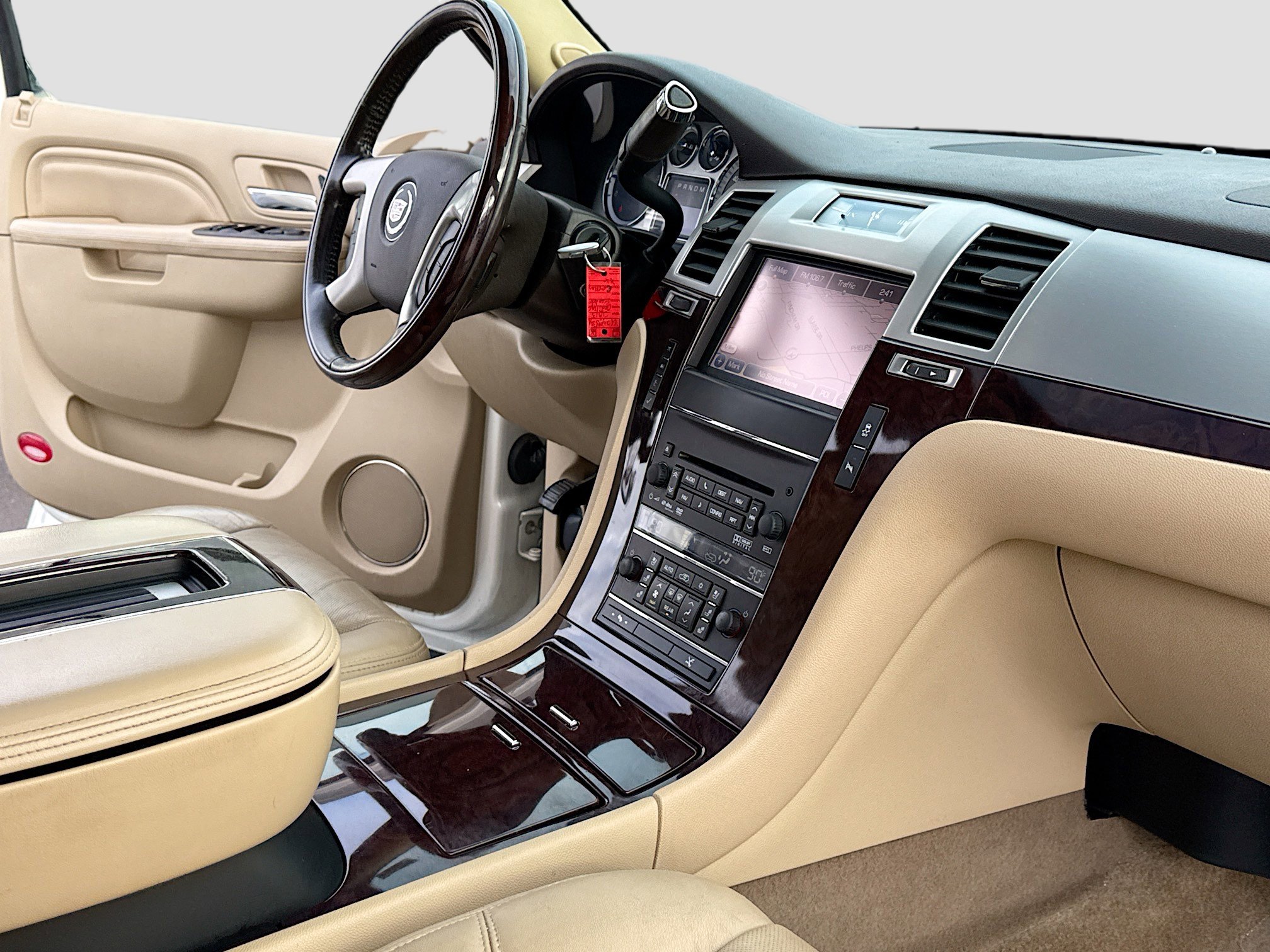 Used 2013 Cadillac Escalade Luxury image 5