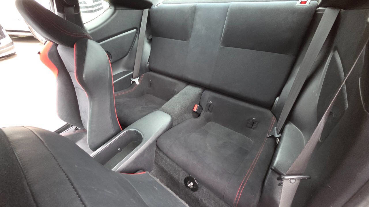 Used 2015 Scion FR-S RWD image 30