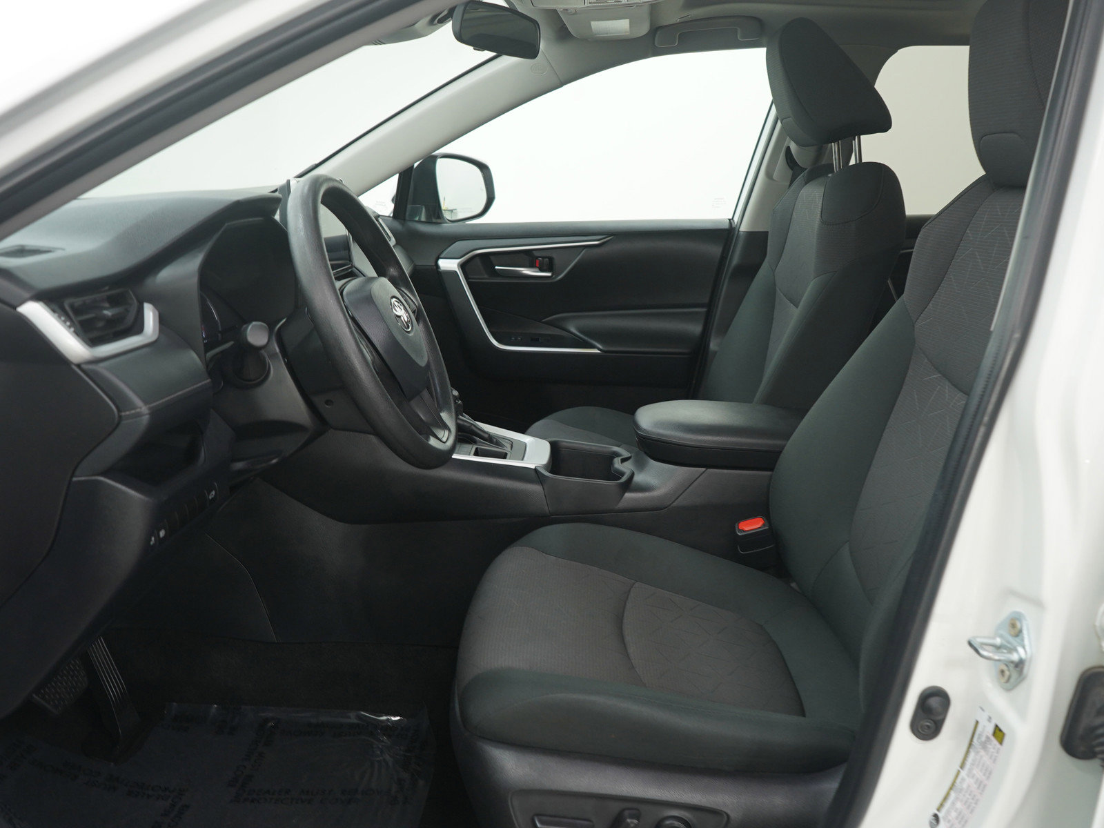 Used 2024 Toyota RAV4 XLE w/ Convenience Package AWD/4WD image 17
