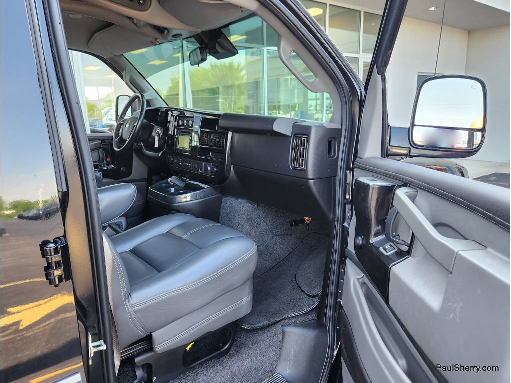 Used 2019 Chevrolet Express 2500 w/ Enhanced Convenience Package RWD image 47