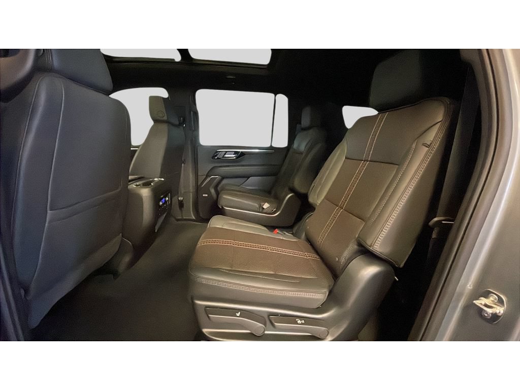 New 2026 Chevrolet Suburban High Country w/ Sun And Tow Package AWD/4WD image 14
