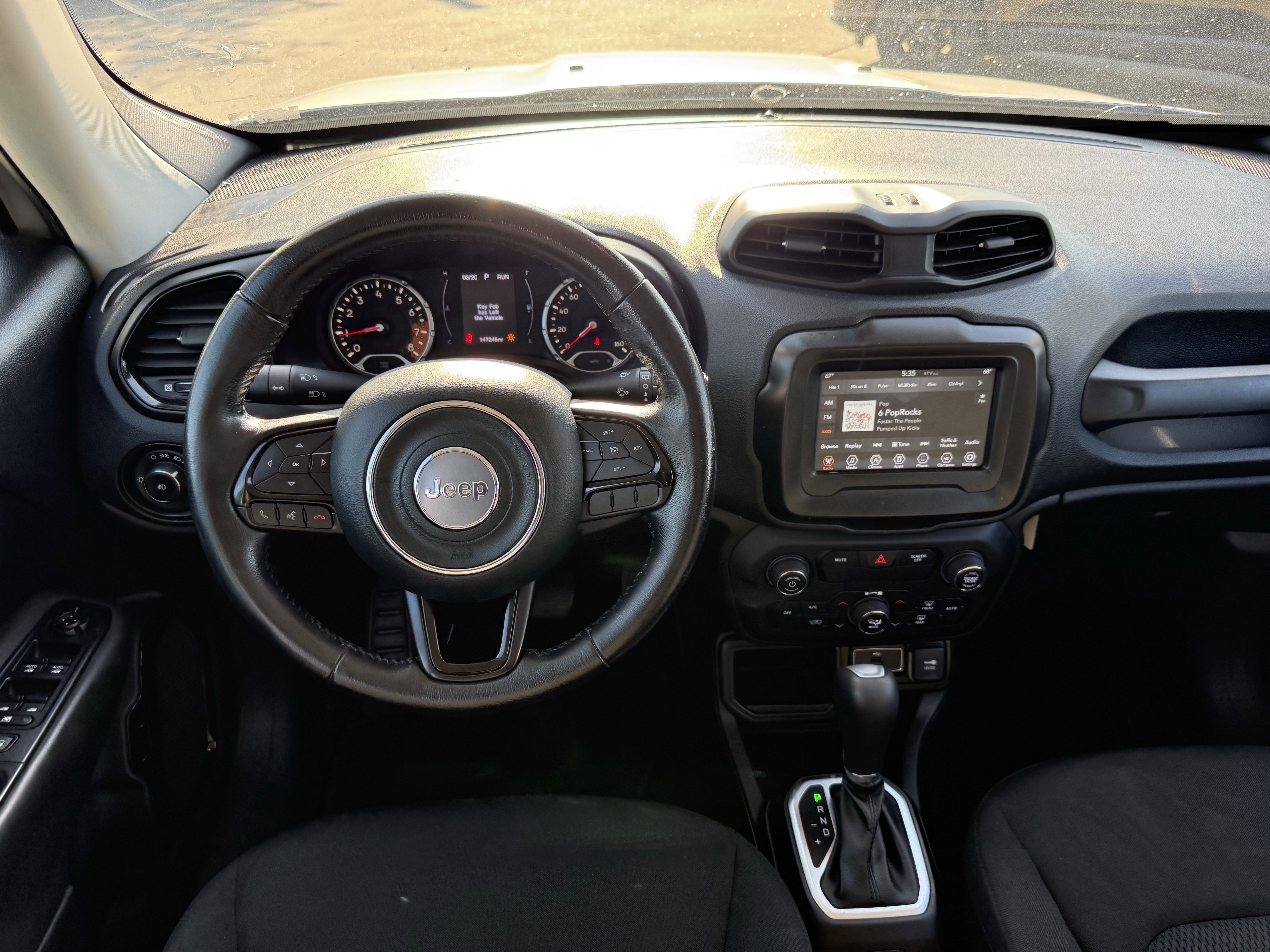 Used 2018 Jeep Renegade Altitude image 14