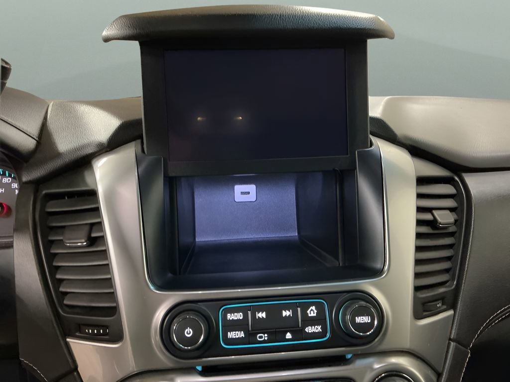 Used 2019 Chevrolet Suburban LT image 19