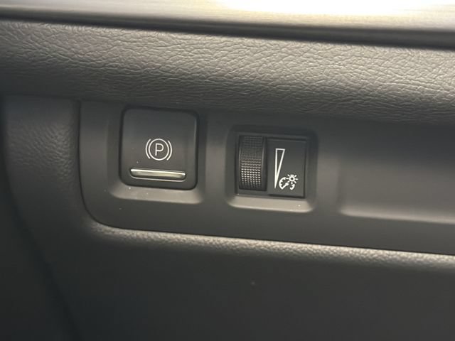 Used 2025 Cadillac XT4 Premium Luxury w/ Cold Weather Package FWD image 14