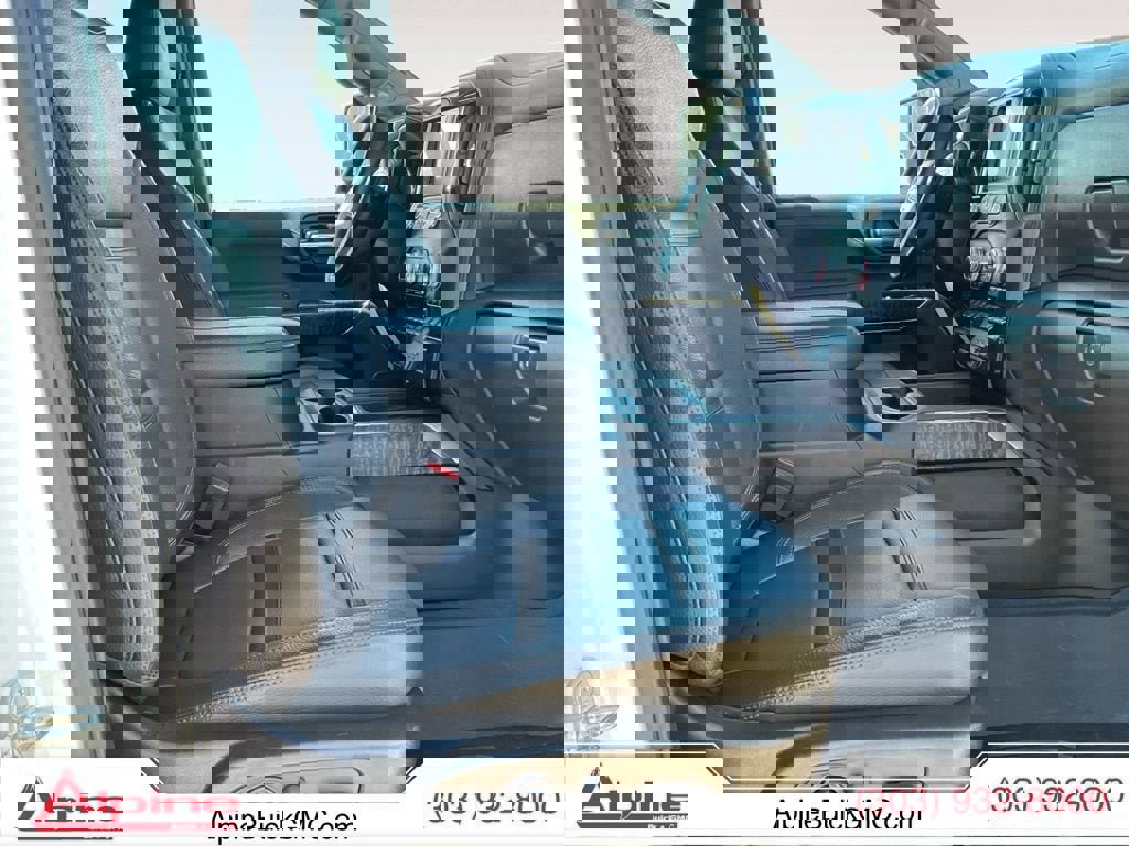 Used 2023 GMC Sierra 3500 Denali w/ Denali Ultimate Package image 15