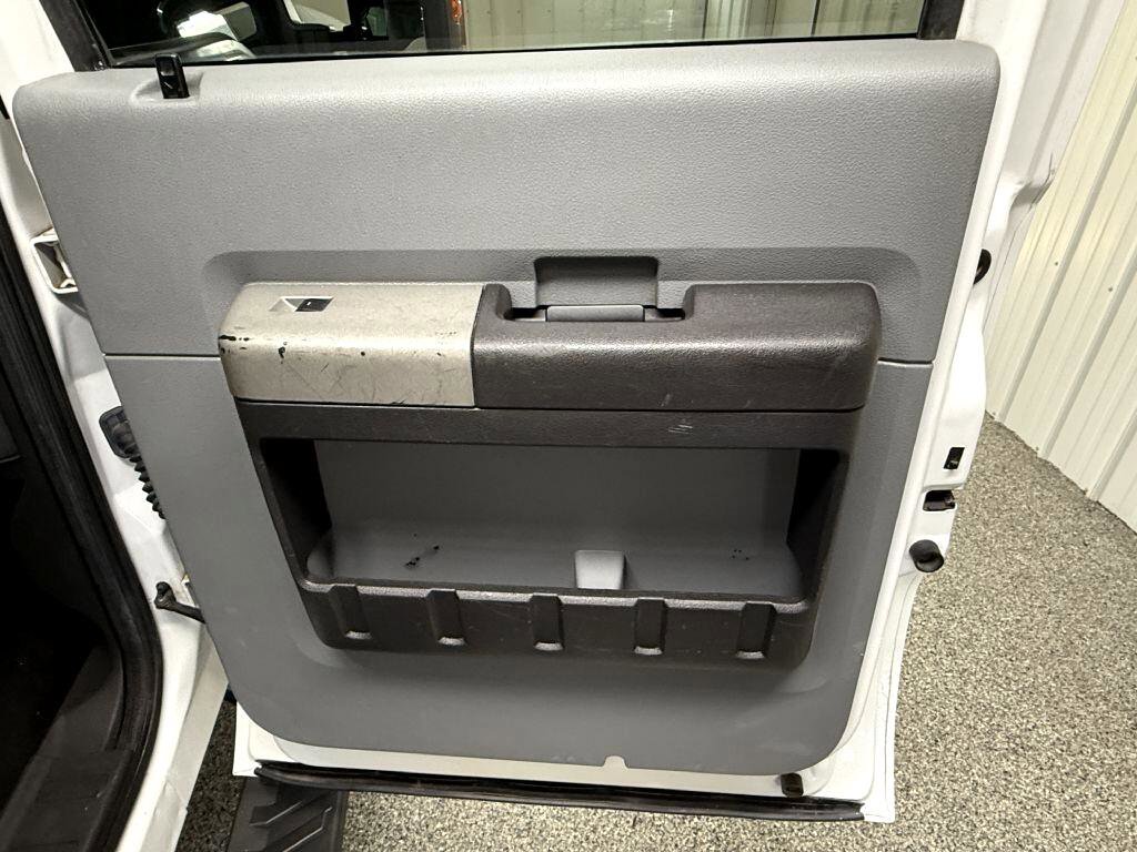 Used 2013 Ford F250 XLT w/ XLT Value Pkg image 26