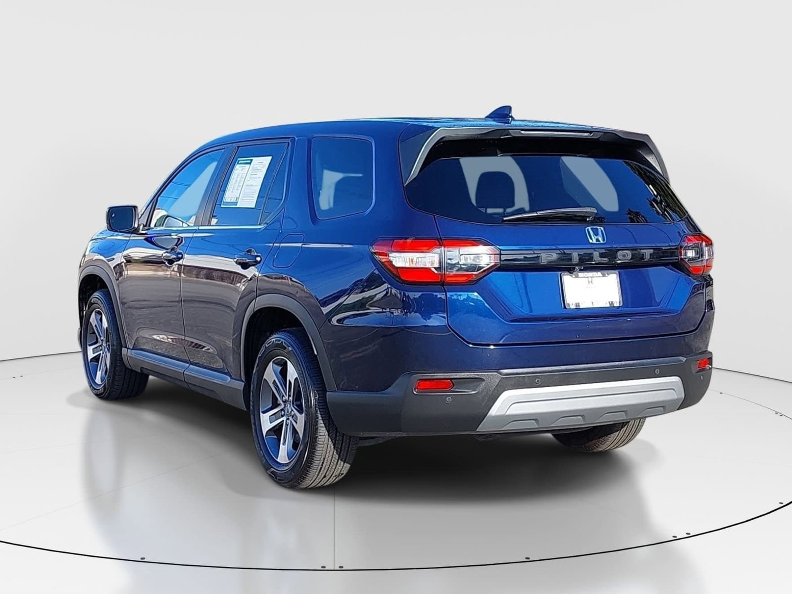 Certified 2025 Honda Pilot EX-L image 7