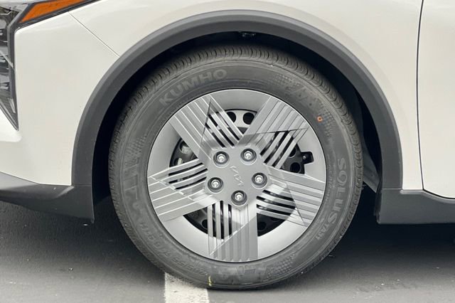 New 2025 Kia K4 LX image 32
