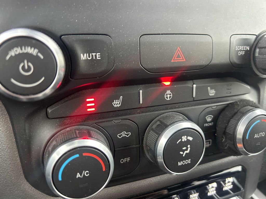 Used 2021 RAM 1500 Big Horn AWD/4WD image 12