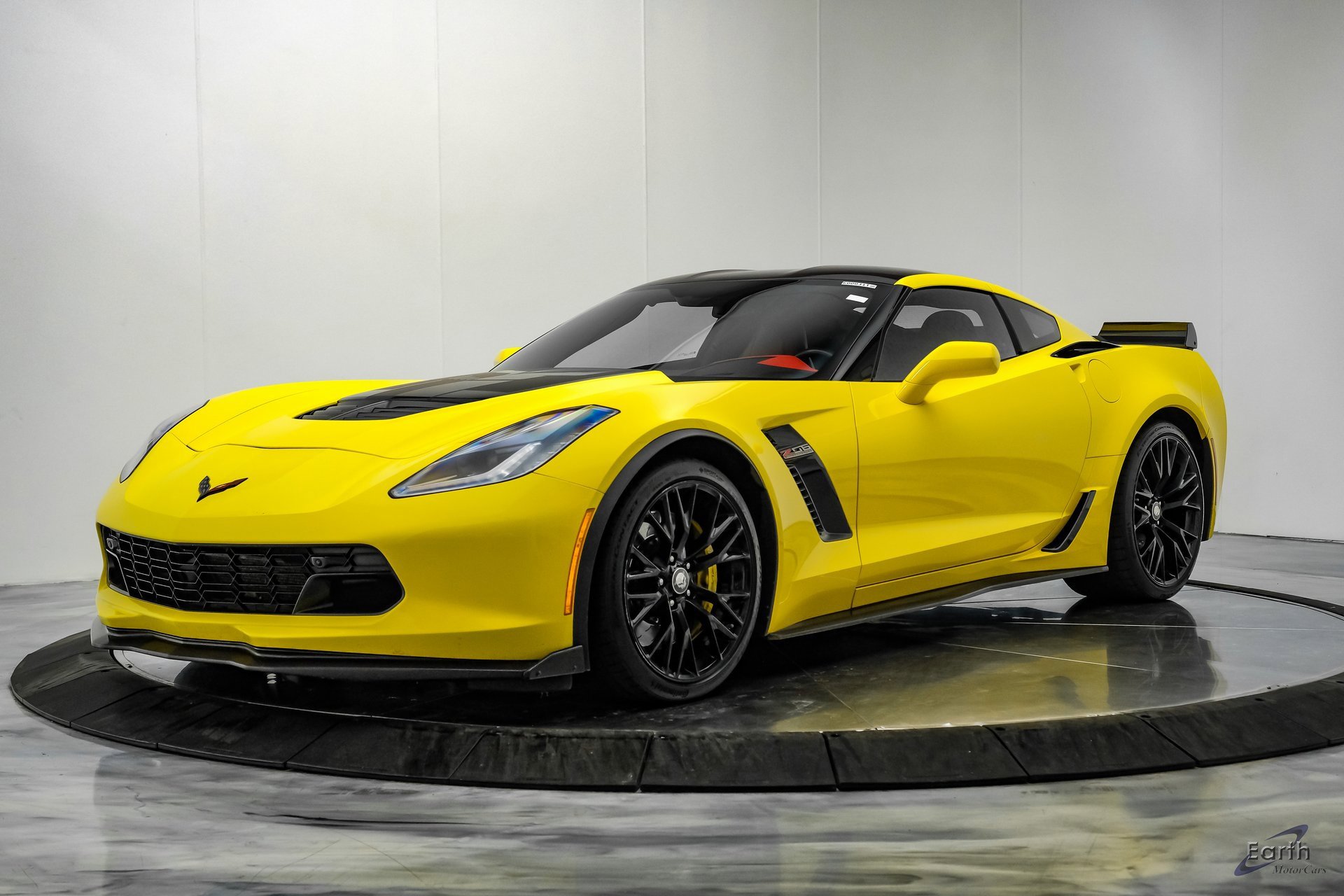Used 2018 Chevrolet Corvette Z06 image 3