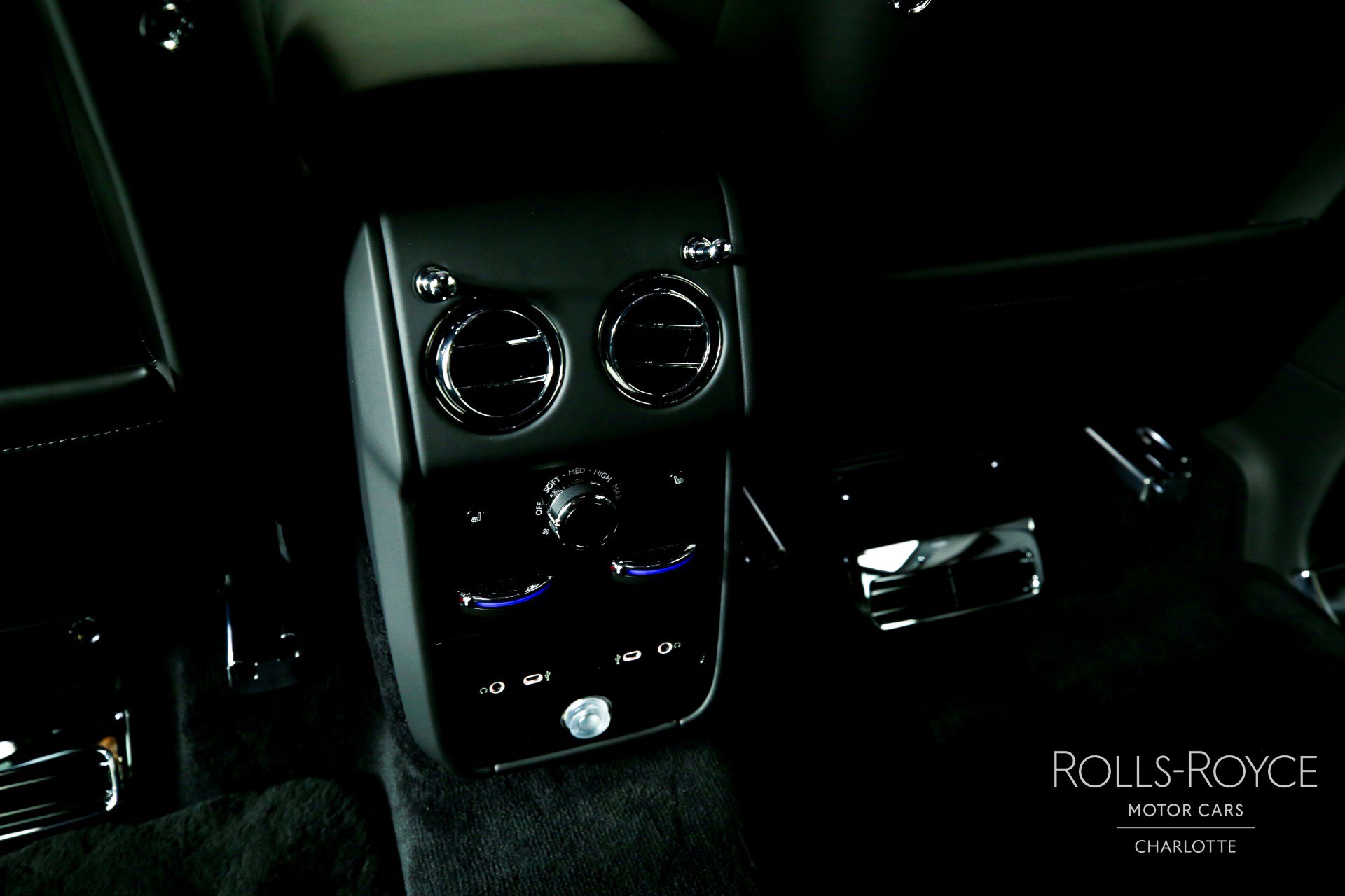 New 2026 Rolls-Royce Cullinan image 21