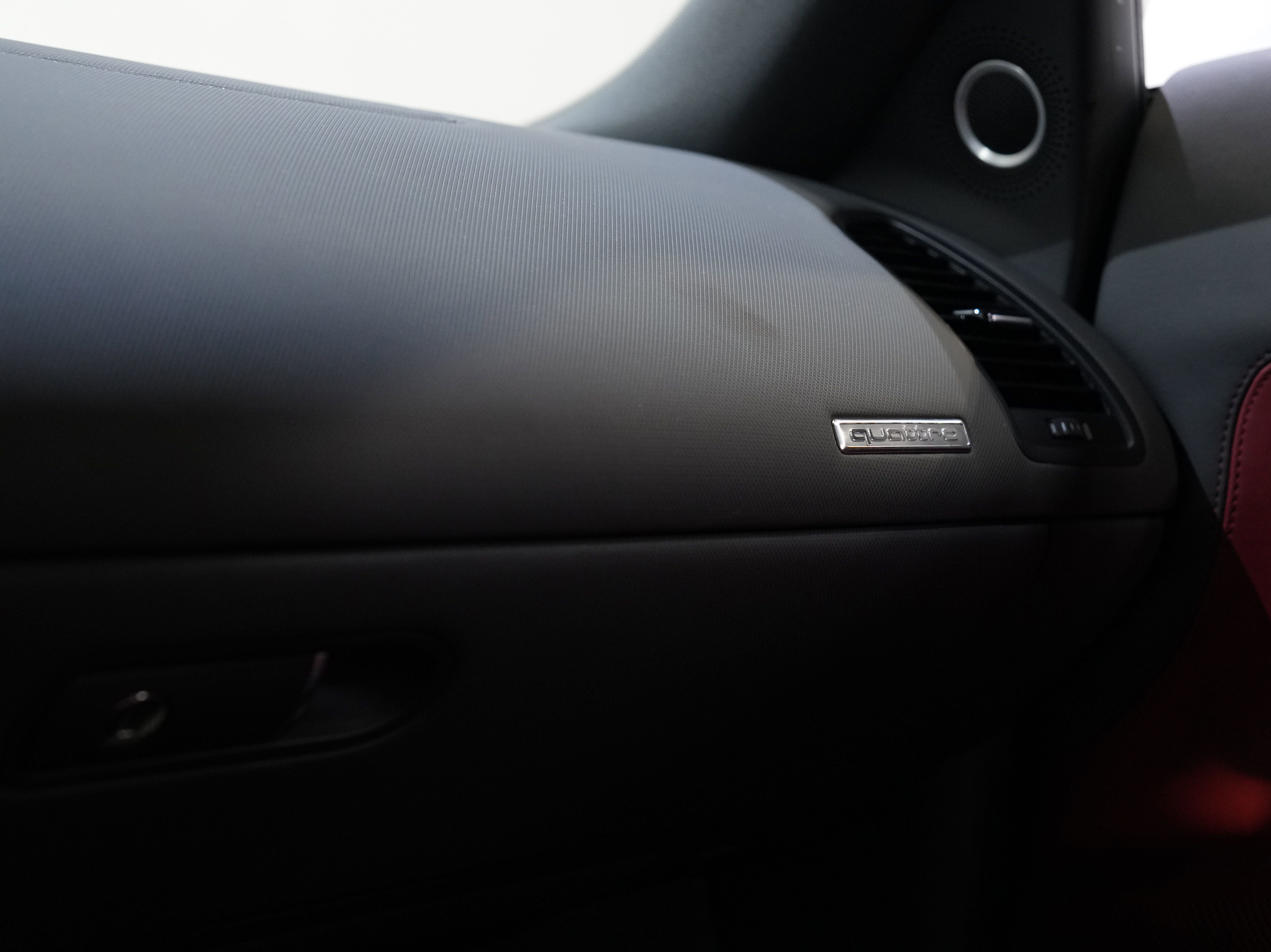 Used 2014 Audi R8 V8 image 42