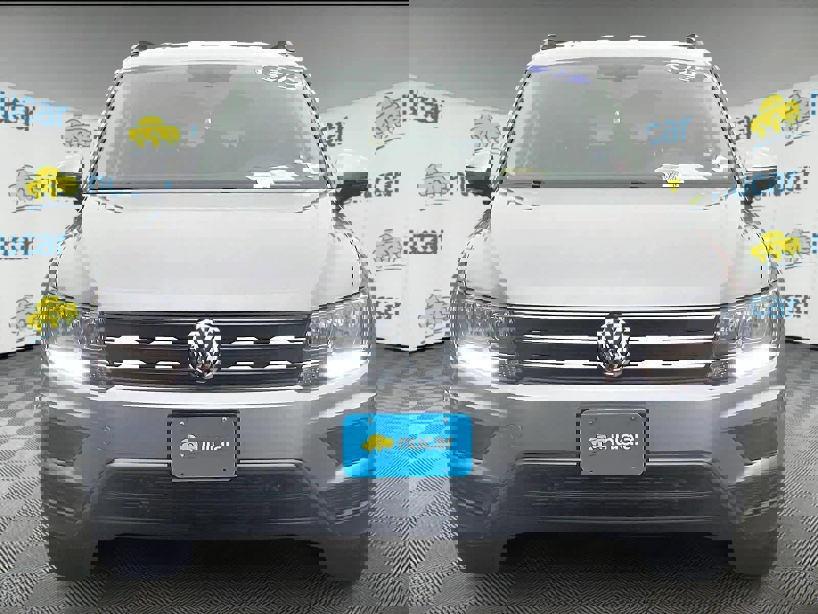 Used 2021 Volkswagen Tiguan SE image 2